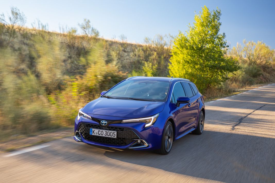 Ya se puede comprar el nuevo Toyota Corolla Electric Hybrid 8 Motor16 toyota corolla 2023 lowres 156 Motor16