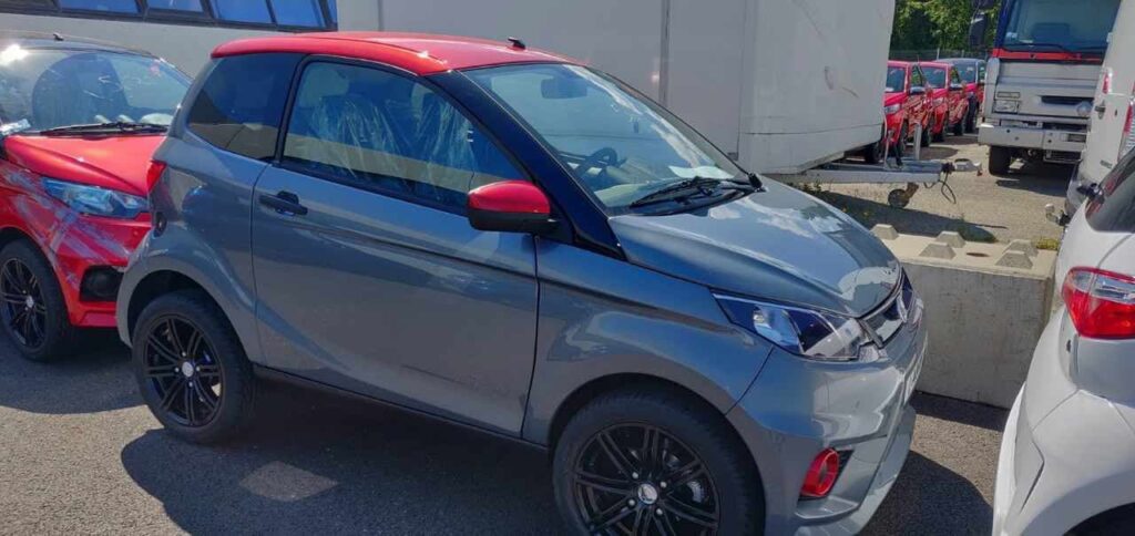 Cuadriciclo ligero: este es el carnet que necesitas si tienes menos de 18 años 3 Motor16 vehículo
