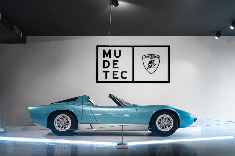Lamborghini Miura Roadster. Imagen estática museo.