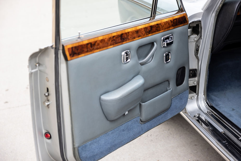 Este es el Rolls-Royce de Freddie Mercury, que ahora puede ser tuyo 30 Motor16 1974 Rolls Royce Silver Shadow Freddie Mercury 23 Motor16