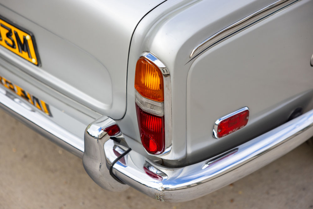 Este es el Rolls-Royce de Freddie Mercury, que ahora puede ser tuyo 15 Motor16 1974 Rolls Royce Silver Shadow Freddie Mercury 37 Motor16