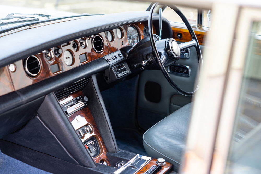 Este es el Rolls-Royce de Freddie Mercury, que ahora puede ser tuyo 9 Motor16 1974 Rolls Royce Silver Shadow Freddie Mercury 9 Motor16