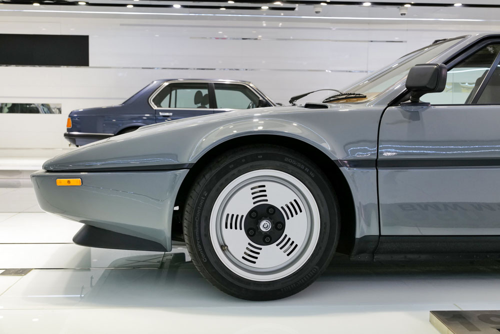 Este BMW M1 que se subasta es más especial que el resto... y caro 9 Motor16 1980 BMW M1 12 Motor16