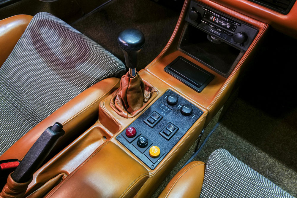 Este BMW M1 que se subasta es más especial que el resto... y caro 18 Motor16 1980 BMW M1 25 Motor16