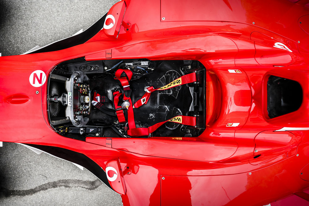 10 millones se podrían pagar por este Ferrari de Michael Schumacher 25 Motor16 2003 Ferrari F2003 No.229 10 Motor16