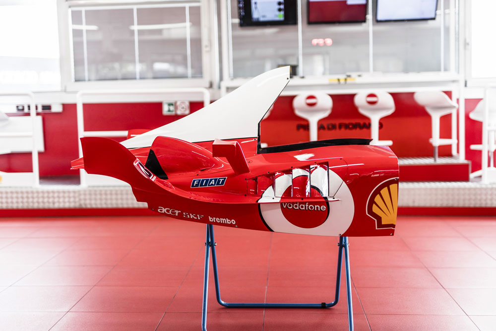10 millones se podrían pagar por este Ferrari de Michael Schumacher 41 Motor16 2003 Ferrari F2003 No.229 35 Motor16