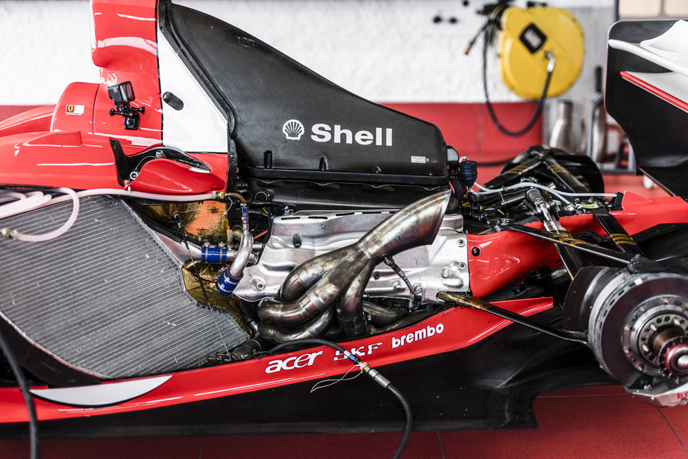 10 millones se podrían pagar por este Ferrari de Michael Schumacher 50 Motor16 2003 Ferrari F2003 No.229 49 Motor16