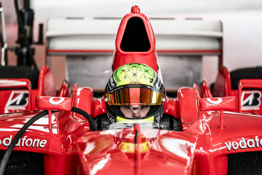 10 millones se podrían pagar por este Ferrari de Michael Schumacher 33 Motor16 2003 Ferrari F2003 No.229 7 Motor16