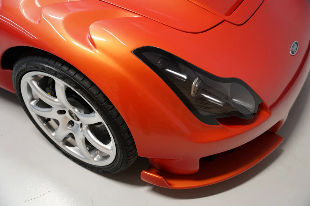 Este TVR Sagaris fue la estrella de Top Gear y ahora puede ser tuyo 10 Motor16 2005 TVR Sagaris Top Gear 11 Motor16