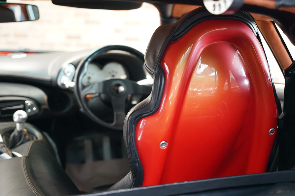 Este TVR Sagaris fue la estrella de Top Gear y ahora puede ser tuyo 29 Motor16 2005 TVR Sagaris Top Gear 28 Motor16