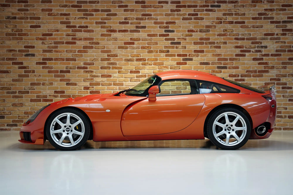 Este TVR Sagaris fue la estrella de Top Gear y ahora puede ser tuyo 8 Motor16 2005 TVR Sagaris Top Gear 6 Motor16