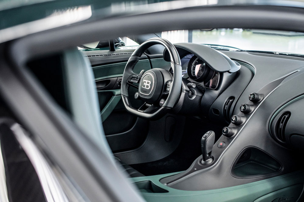 Un Super Sport verde: así es el Bugatti Chiron #400 2 Motor16 Bugatti Chiron Super Sport #400. Imagen interior.