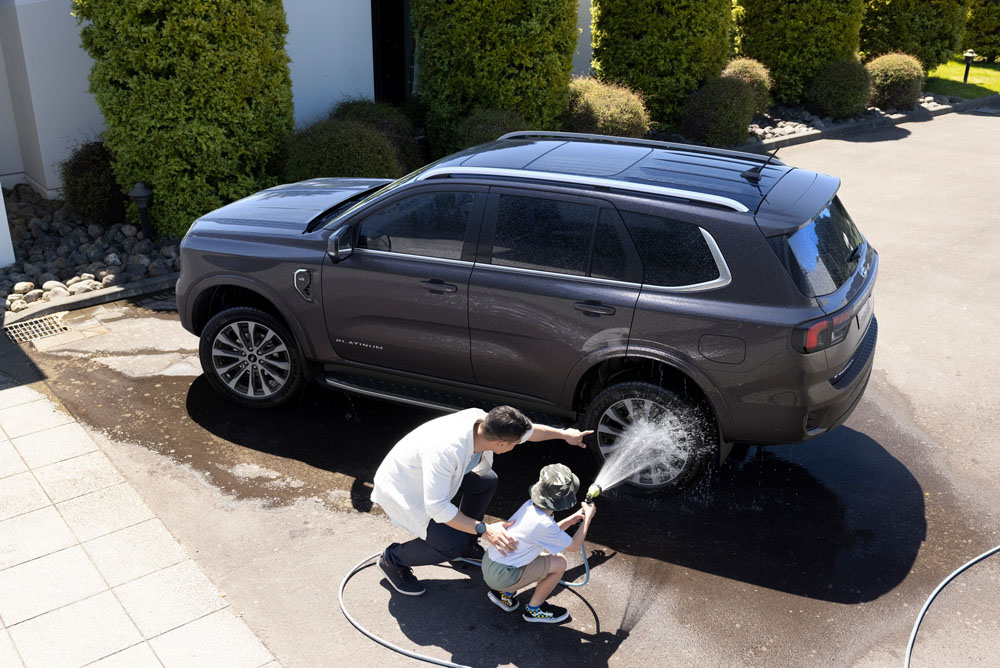 Ford Everest: el Ford Ranger se hace SUV y se vende en Australia 2 Motor16 Ford Everest Platinum. Imagen exterior.