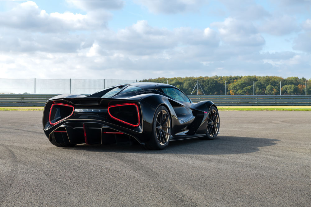 2022-Lotus-Evija-Fittipaldi-2.jpg