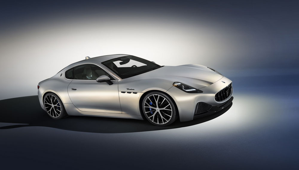 Maserati GranTurismo: se desvelan sus versiones Modena, Trofeo y Folgore 2 Motor16 Maserati GranTurismo Modena. Imagen estudio.