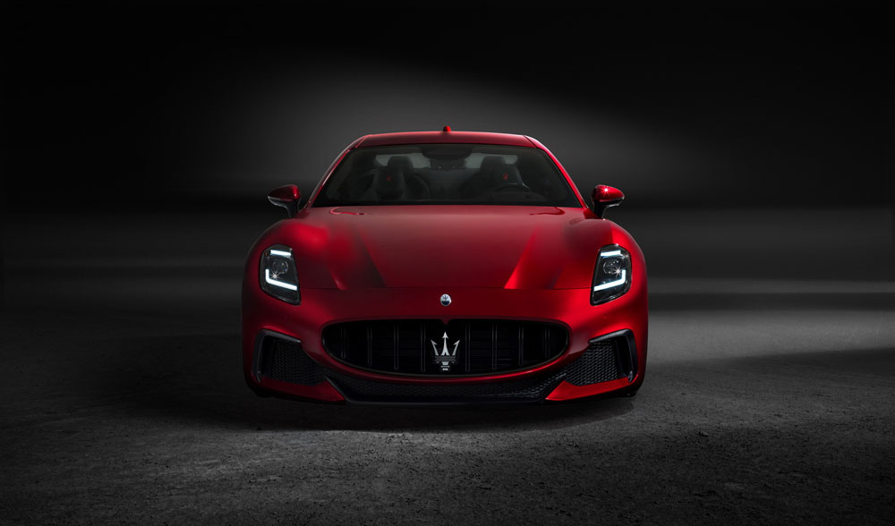 2023 Maserati GranTurismo. Imagen estudio frontal.