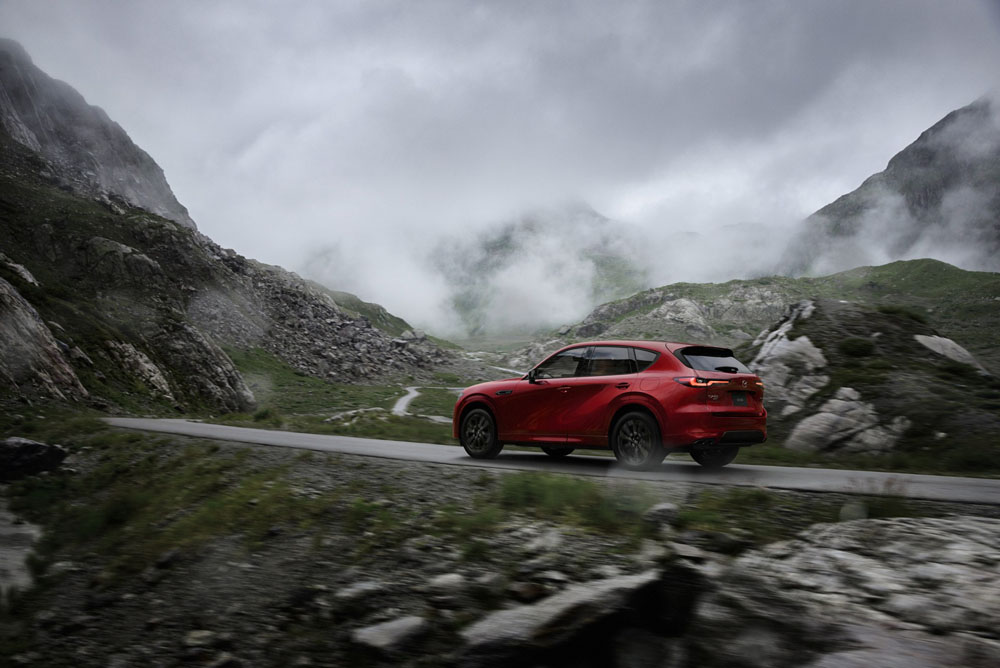 Mazda CX-60. Imagen movimiento.