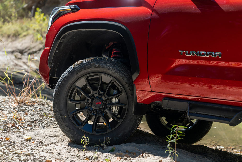 2022 Toyota Tundra TRD Lift 11 1 Motor16