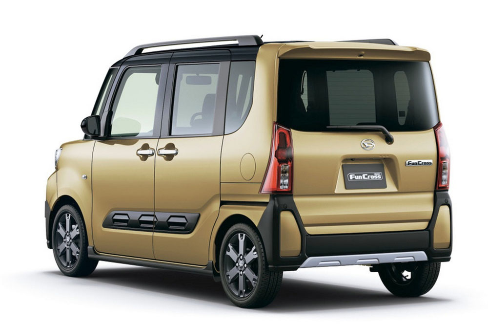 2022 daihatsu tanto fun cross 2 Motor16