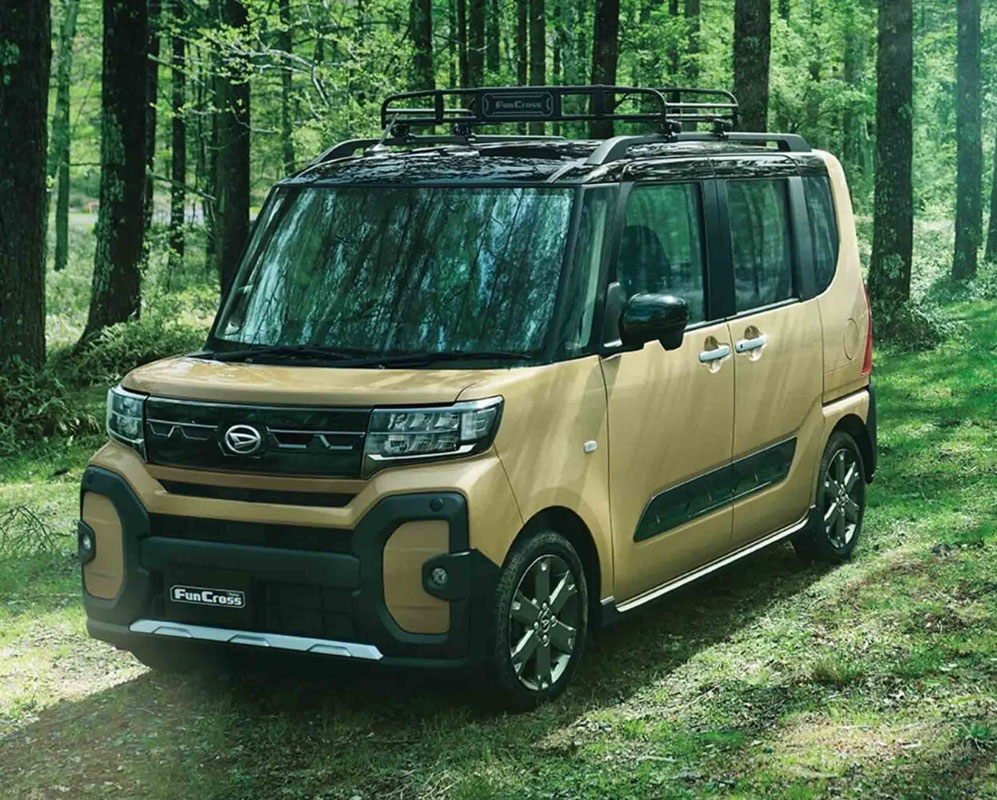 2022 daihatsu tanto fun cross 8 1 Motor16