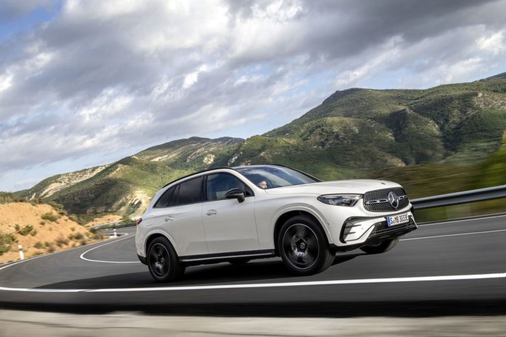 Mercedes-Benz GLC 350 e 4Matic: El tercer híbrido enchufable que cruza el charco 1 Motor16 2022 Mercedes-Benz GLC. Imagen movimiento.