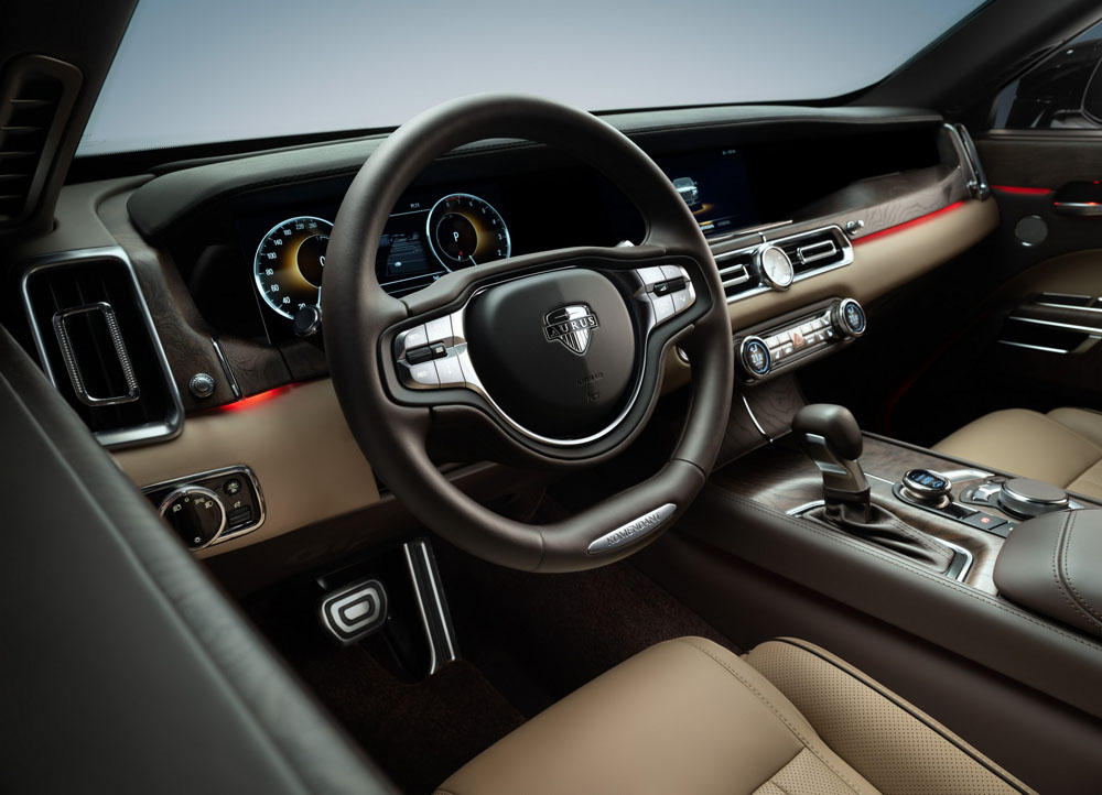 2023 Aurus Komendant 25 Motor16