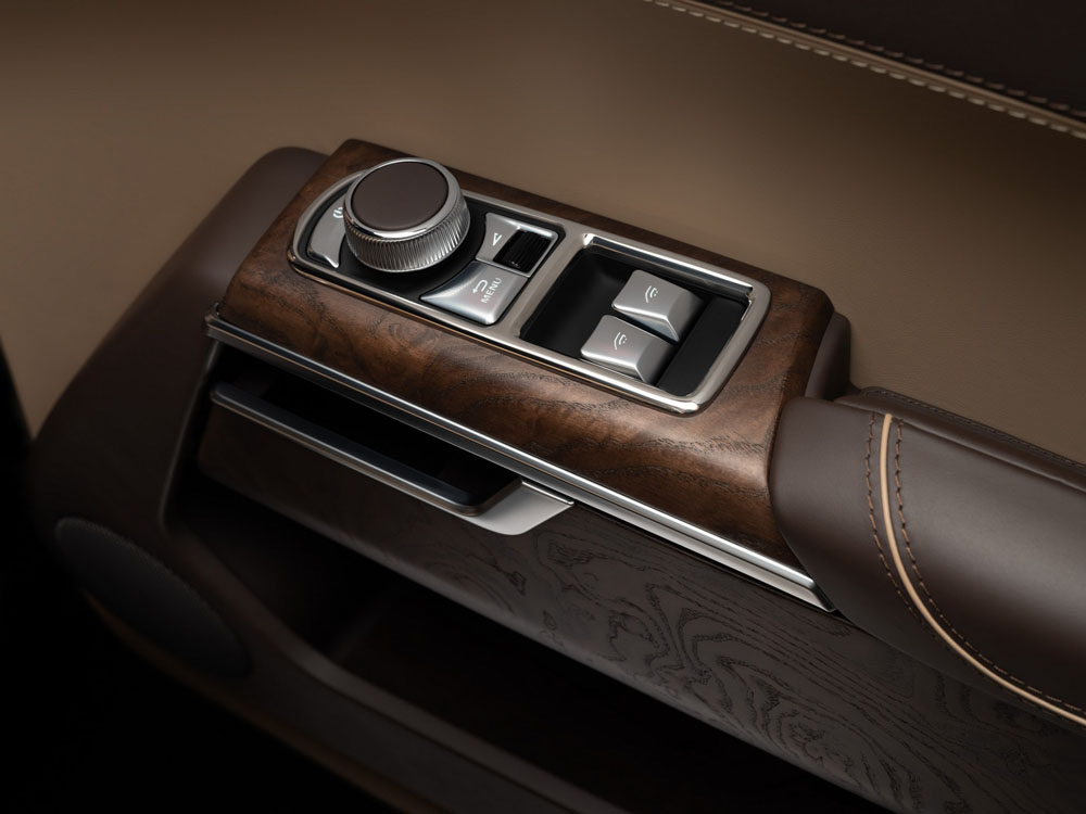 2023 Aurus Komendant 29 Motor16