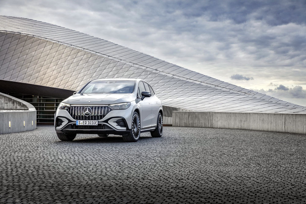 Mercedes-AMG crea las versiones más rápidas del nuevo EQE SUV 5 Motor16 2024 Mercedes AMG EQE SUV 14 Motor16
