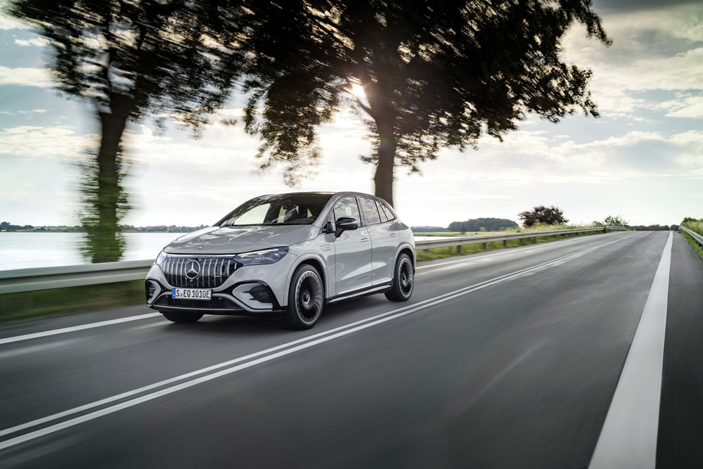 Mercedes-AMG crea las versiones más rápidas del nuevo EQE SUV 13 Motor16 2024 Mercedes AMG EQE SUV 2 Motor16