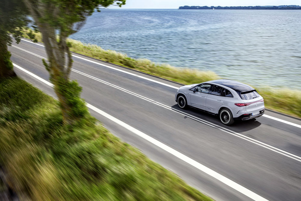 Mercedes-AMG crea las versiones más rápidas del nuevo EQE SUV 17 Motor16 2024 Mercedes AMG EQE SUV 6 Motor16