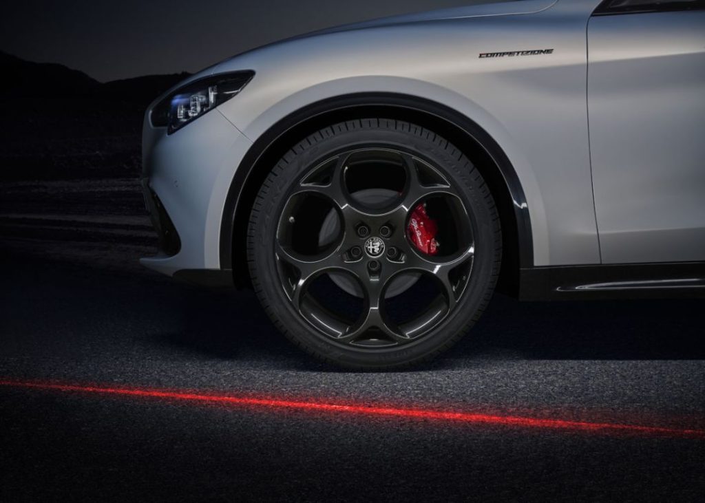 Alfa Romeo Giulia y Stelvio: más deportivos, más tecnológicos 32 Motor16 ALFA ROMEO STELVIO 12 Motor16