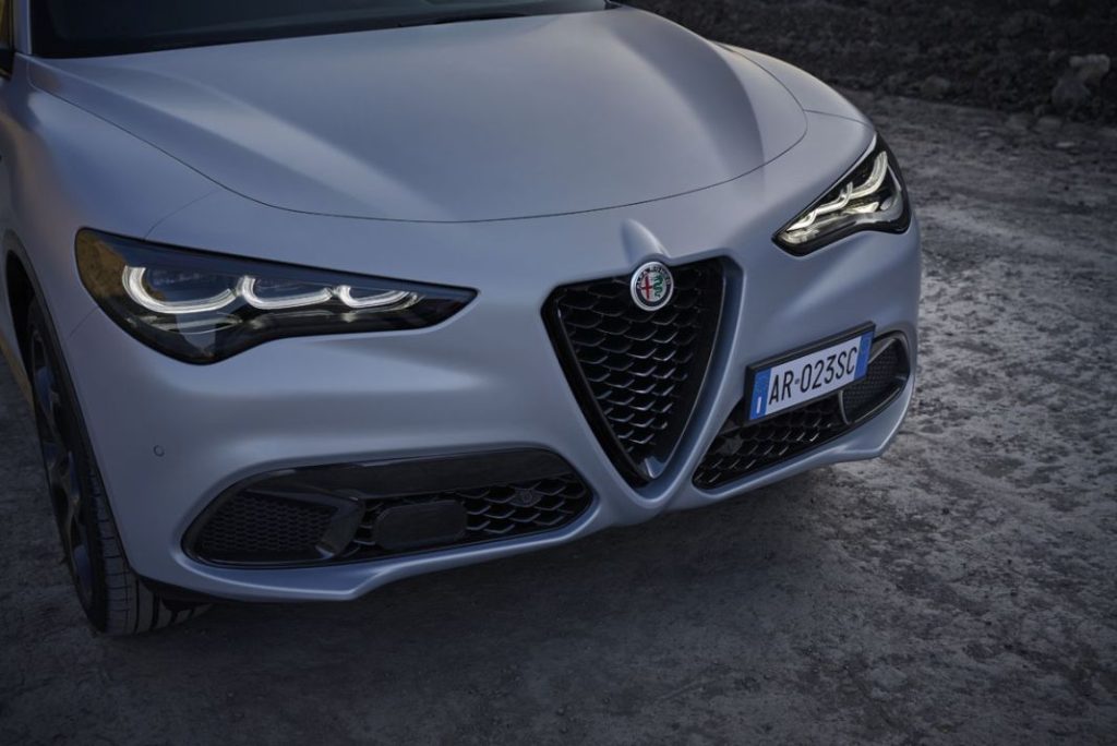 Alfa Romeo Giulia y Stelvio: más deportivos, más tecnológicos 45 Motor16 ALFA ROMEO STELVIO 25 Motor16