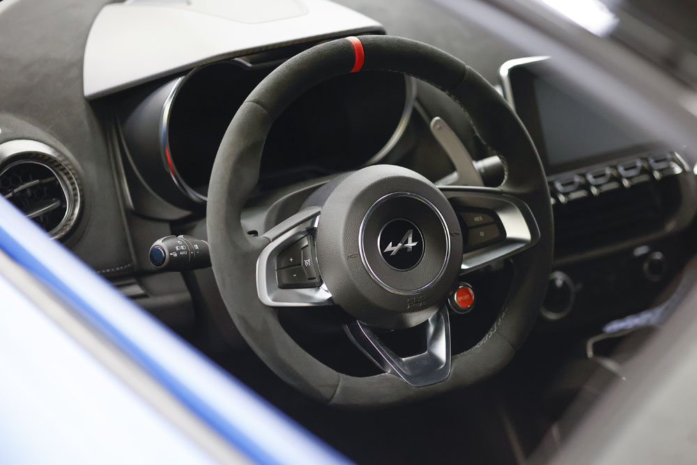 Alpine A110 R. Llega la versión más radical de la gama 35 Motor16 Alpine A110 R 69 Motor16