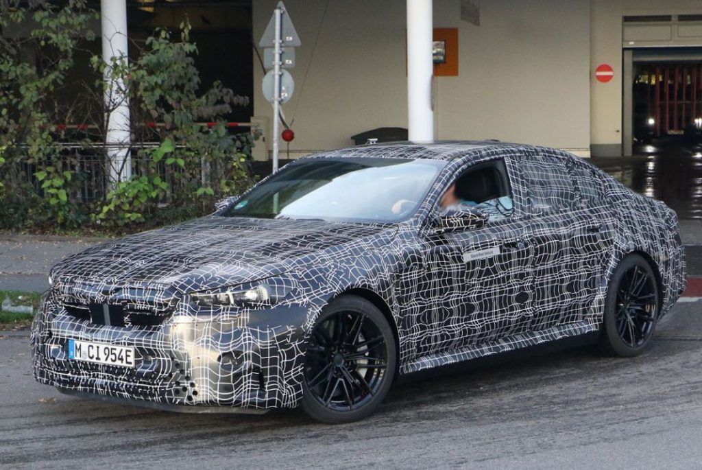 Te enseñamos por dentro el nuevo BMW M5 10 Motor16 BMW M5 8 Motor16