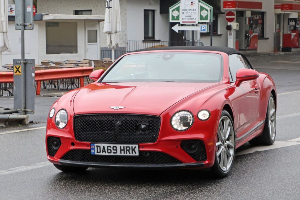 Bentley Continental GTC, el cabrio será híbrido enchufable 1 Motor16 Bentley Continental GTC