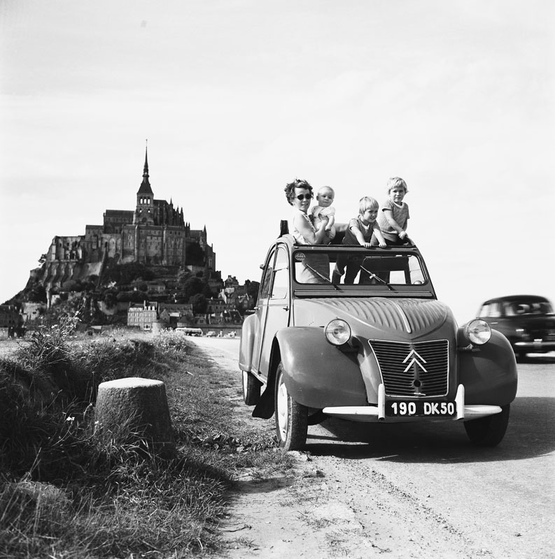El Citroën 2CV se presentó dos años seguidos en París. Este es el motivo 7 Motor16 Citroen 2CV 3 1 Motor16