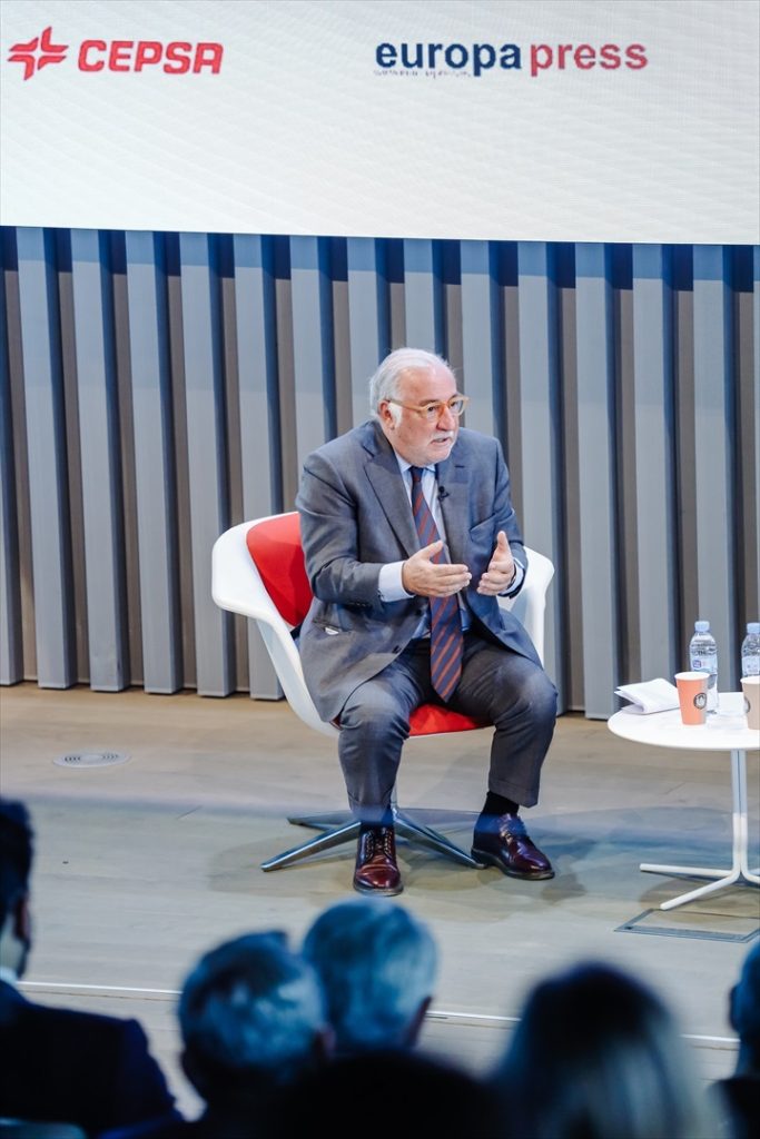 La eliminación del margen de 20 km/h para adelantar podría estar detrás del aumento de la siniestralidad en 2022 5 Motor16 Ley de Tráfico