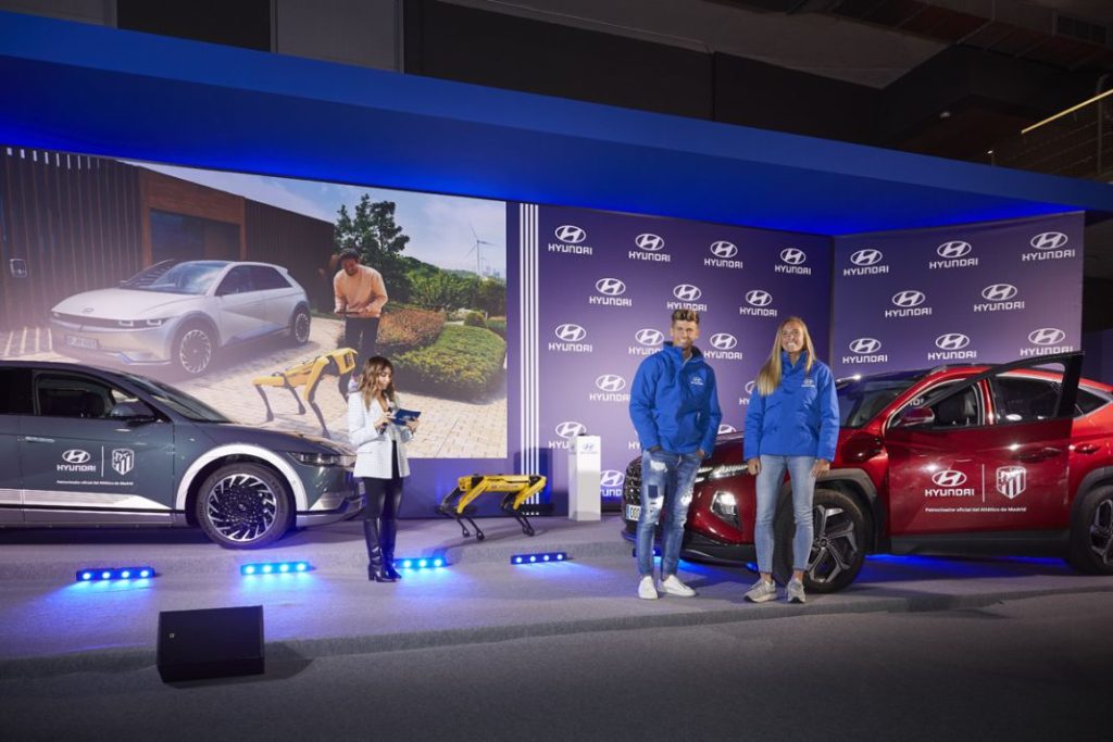 Estos son los nuevos coches del Atlético de Madrid 13 Motor16 Hyundai entrega Atletico Madrid 202212 Motor16