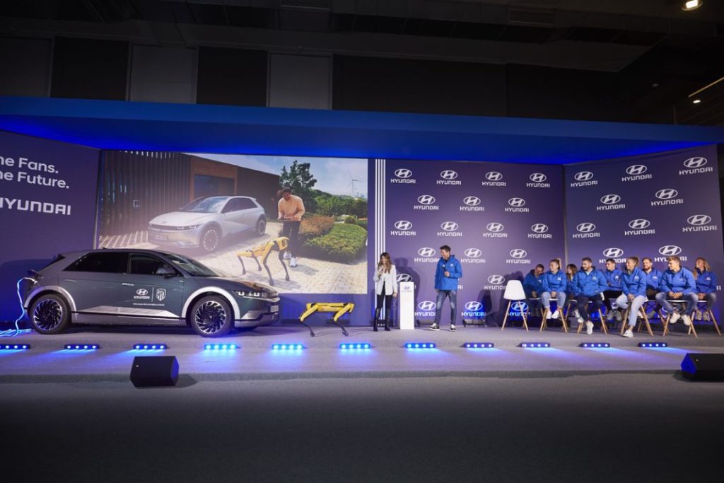 Estos son los nuevos coches del Atlético de Madrid 4 Motor16 Hyundai entrega Atletico Madrid 20223 Motor16