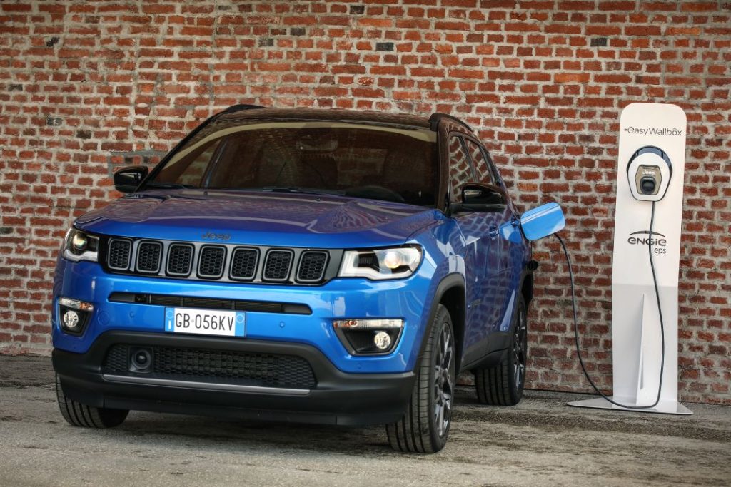 Probamos el Jeep Compass 4xe, un eficiente y funcional SUV con cualidades todo-terreno 9 Motor16 Jeep Compass 4xe 1 1 Motor16