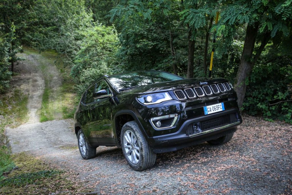 Probamos el Jeep Compass 4xe, un eficiente y funcional SUV con cualidades todo-terreno 12 Motor16 Jeep Compass 4xe 3 1 Motor16