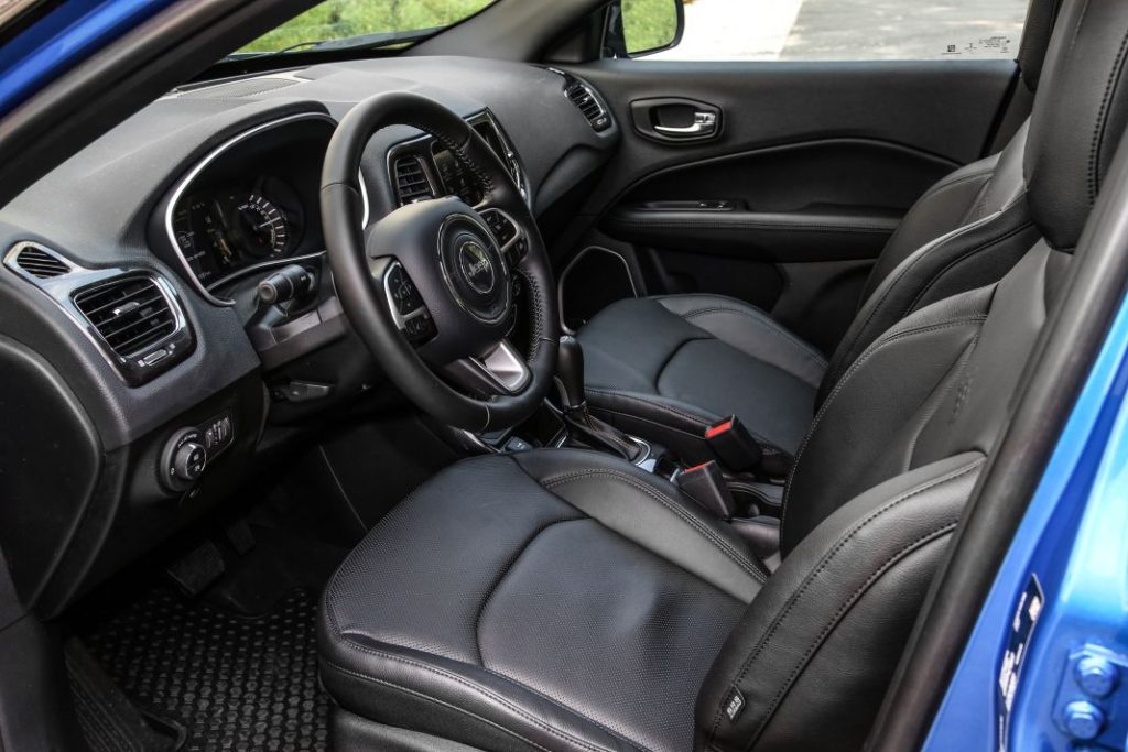 Probamos el Jeep Compass 4xe, un eficiente y funcional SUV con cualidades todo-terreno 13 Motor16 Jeep Compass 4xe 4 Motor16