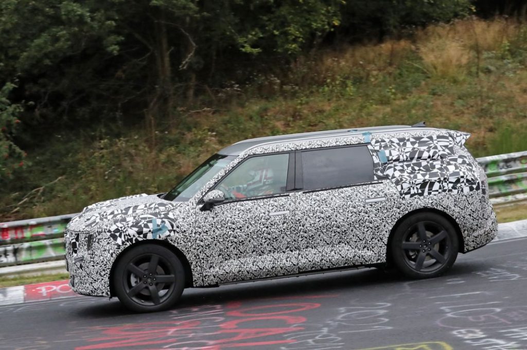 Los últimos kilómetros del Kia EV9, a tope en Nürburgring 9 Motor16 Kia EV9 6 Motor16