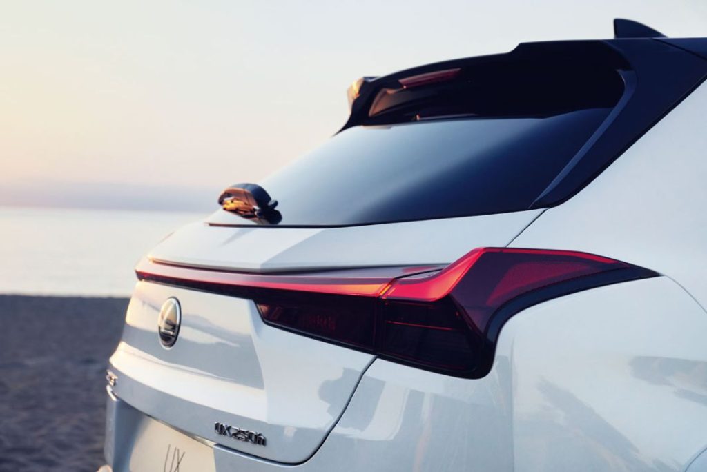 Lexus UX 250h: cuando ser híbrido es distinguido y divertido 12 Motor16 LEXUS UX 250H 10 Motor16