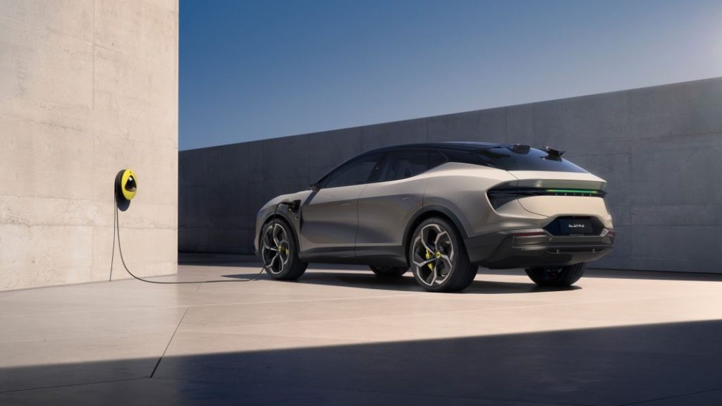 Lotus Eletre; un SUV eléctrico para la marca de deportivos británica 7 Motor16 LotusEletreheroimage 8 1 Motor16