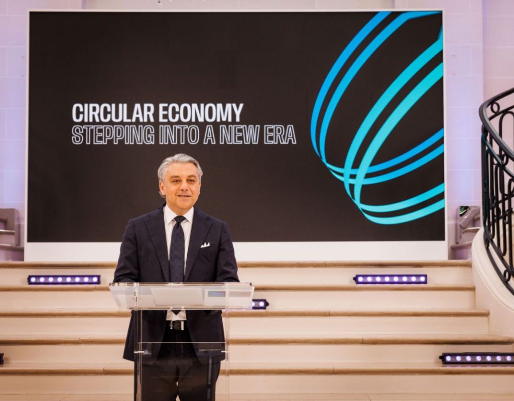 Renault y Geely se unen para producir coches híbridos y de combustión 1 Motor16 Luca de Meo, CEO de Renault