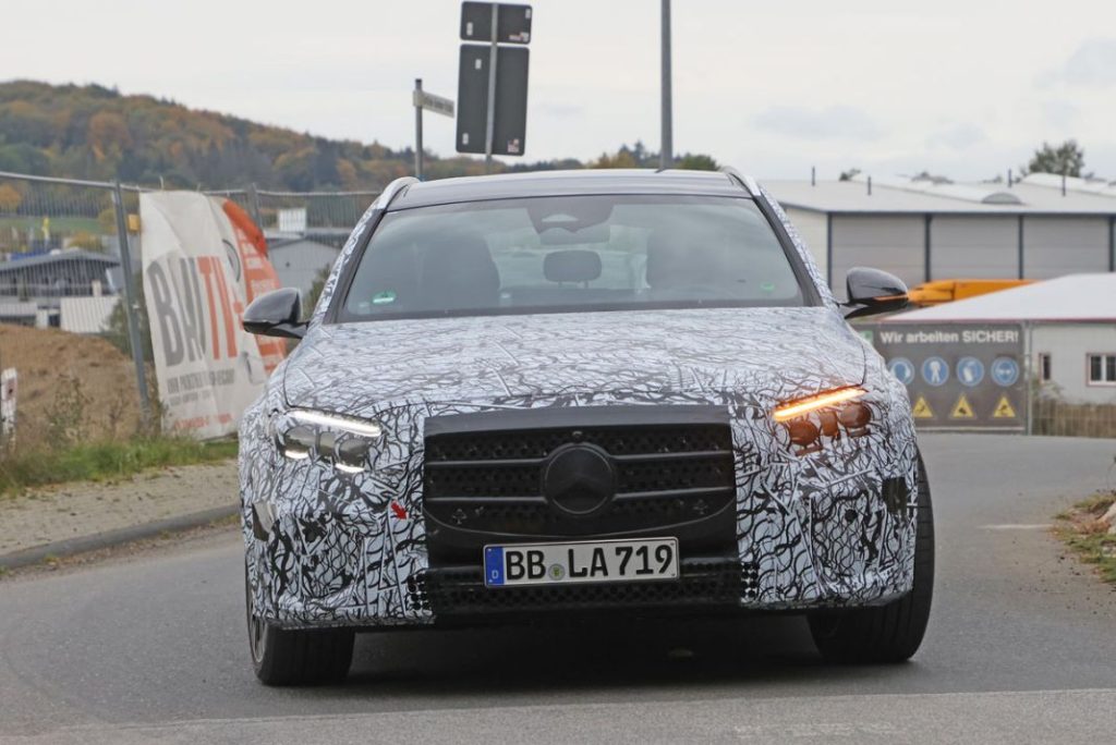 El nuevo Mercedes Clase E familiar, casi a punto 14 Motor16 Mercedes E Wagon 12 Motor16