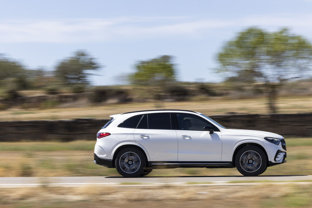 Conducimos el nuevo y totalmente electrificado Mercedes GLC 20 Motor16 Mercedes GLC 2022 13 Motor16