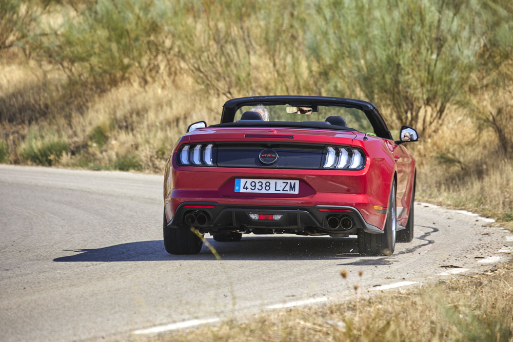 Conducimos el Ford Mustang California Special, puro placer 11 Motor16 Mustang California 6 Motor16