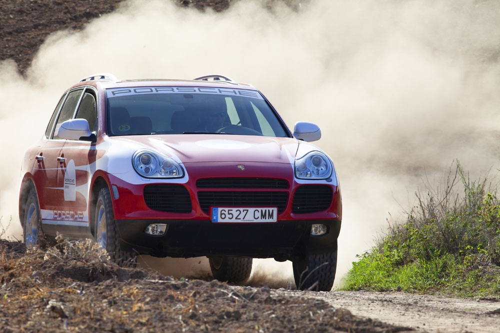 ¿Conoces el fuerte vínculo del Porsche Cayenne con España? 13 Motor16 Porsche Cayenne 38 Motor16